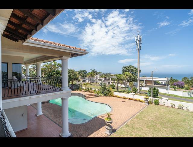 5 BEDROOM HOUSE FOR SALE IN LA LUCIA
